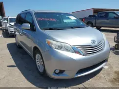 5TDYZ3DC1HS769145 2017 TOYOTA SIENNA