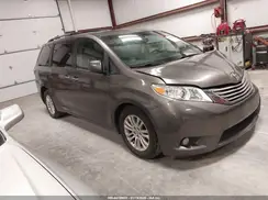 5TDYZ3DC1HS774796 2017 TOYOTA SIENNA