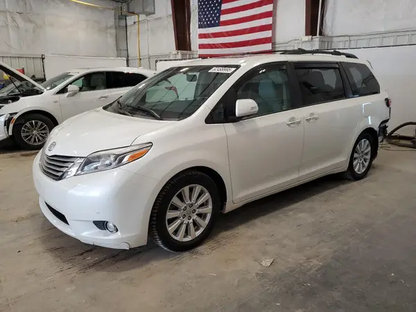 5TDYZ3DC1HS780078 2017 TOYOTA SIENNA - Image 1