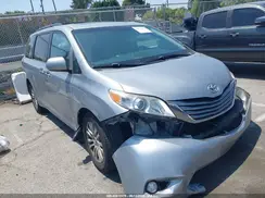5TDYZ3DC1HS790934 2017 TOYOTA SIENNA