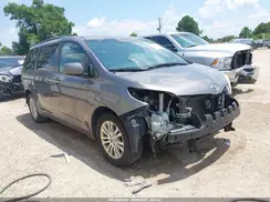 5TDYZ3DC1HS796121 2017 TOYOTA SIENNA