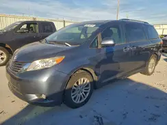 5TDYZ3DC1HS801592 2017 TOYOTA SIENNA