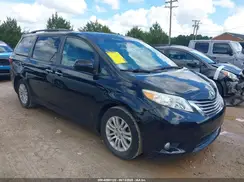5TDYZ3DC1HS819543 2017 TOYOTA SIENNA