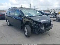 5TDYZ3DC1HS837136 2017 TOYOTA SIENNA