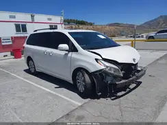 5TDYZ3DC1HS840876 2017 TOYOTA SIENNA