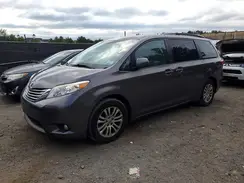 5TDYZ3DC1HS852591 2017 TOYOTA SIENNA