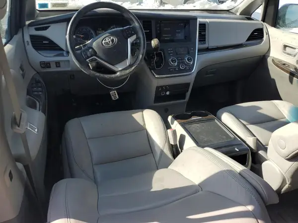 5TDYZ3DC1HS871769 2017 TOYOTA SIENNA - Image 8