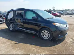 5TDYZ3DC1HS882643 2017 TOYOTA SIENNA