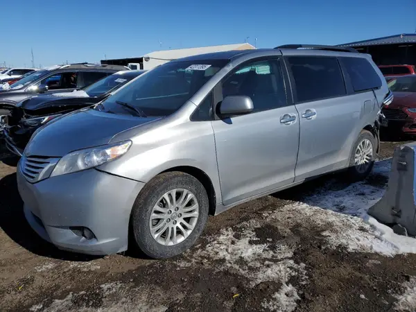 5TDYZ3DC1HS883064 2017 TOYOTA SIENNA - Image 1