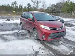 5TDYZ3DC1JS908700 2018 TOYOTA SIENNA