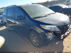 5TDYZ3DC1JS921138 2018 TOYOTA SIENNA