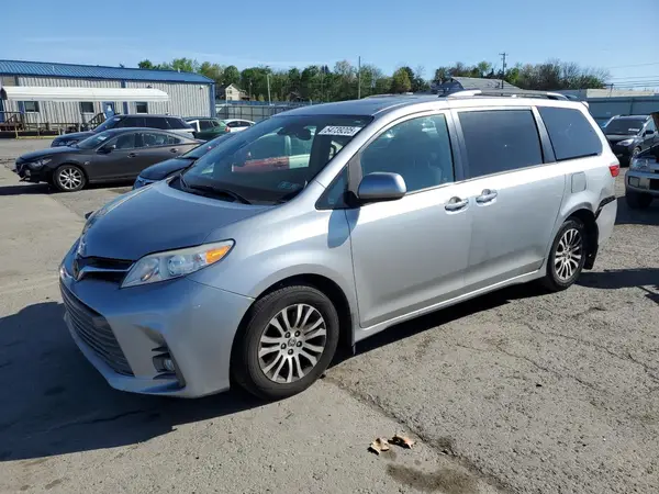 5TDYZ3DC1JS922368 2018 TOYOTA SIENNA - Image 1