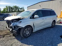 5TDYZ3DC1JS924220 2018 TOYOTA SIENNA