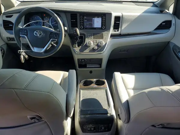 5TDYZ3DC1JS924220 2018 TOYOTA SIENNA - Image 8