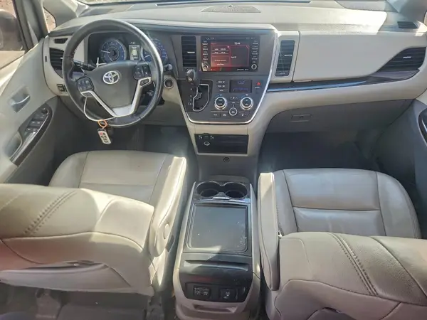 5TDYZ3DC1JS937873 2018 TOYOTA SIENNA - Image 8