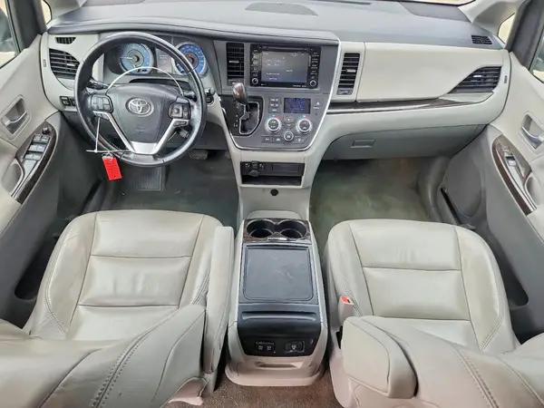 5TDYZ3DC1JS947027 2018 TOYOTA SIENNA - Image 8
