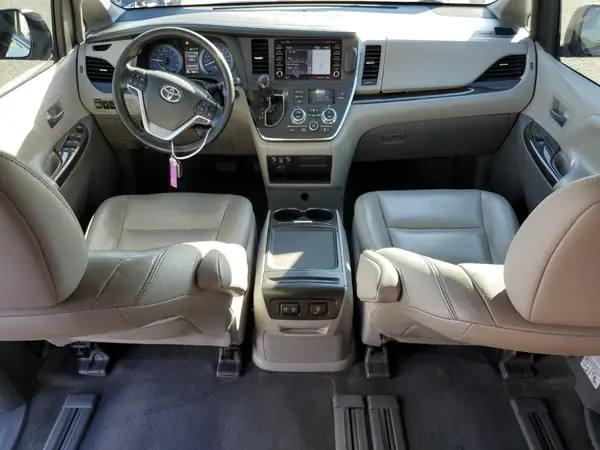 5TDYZ3DC1JS950414 2018 TOYOTA SIENNA - Image 8