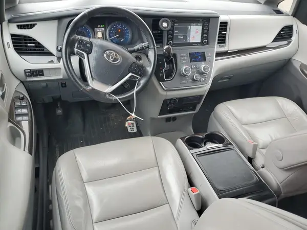 5TDYZ3DC1JS951370 2018 TOYOTA SIENNA - Image 8