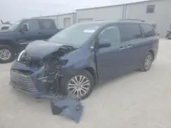 5TDYZ3DC1JS958089 2018 TOYOTA SIENNA
