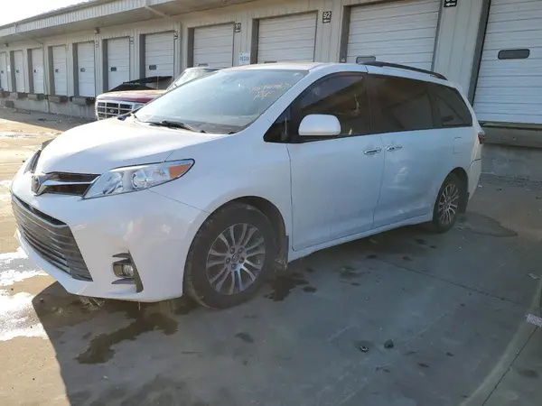 5TDYZ3DC1JS959663 2018 TOYOTA SIENNA - Image 1