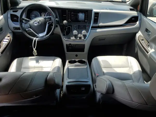 5TDYZ3DC1JS962837 2018 TOYOTA SIENNA - Image 8