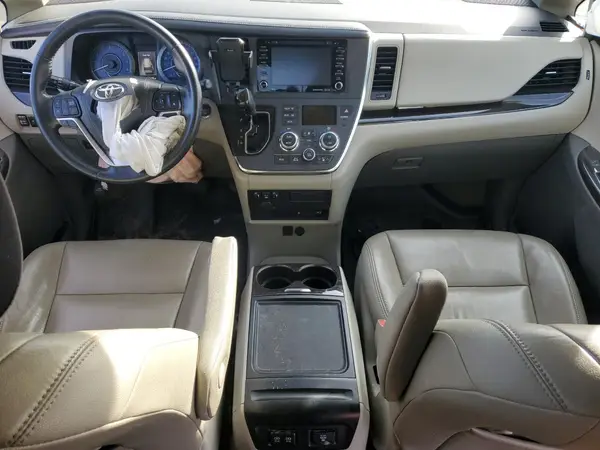 5TDYZ3DC1JS963955 2018 TOYOTA SIENNA - Image 8