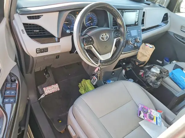 5TDYZ3DC1KS001155 2019 TOYOTA SIENNA - Image 8