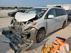 5TDYZ3DC1KS016030 2019 TOYOTA SIENNA