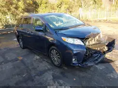 5TDYZ3DC1KS966226 2019 TOYOTA SIENNA