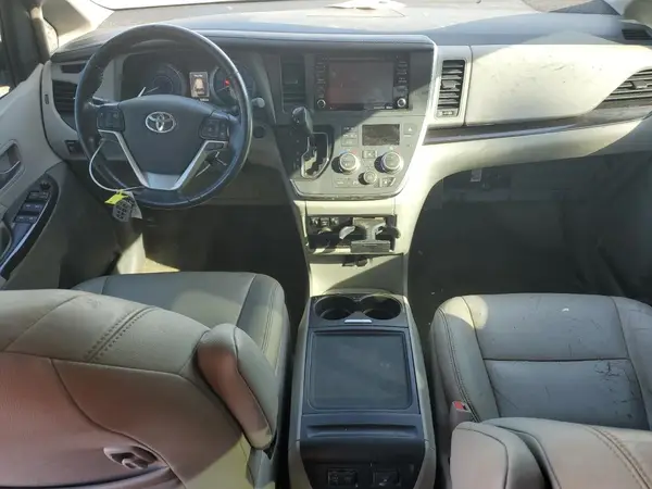 5TDYZ3DC1KS967473 2019 TOYOTA SIENNA - Image 8