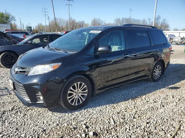 5TDYZ3DC1KS969126 2019 TOYOTA SIENNA - Image 1