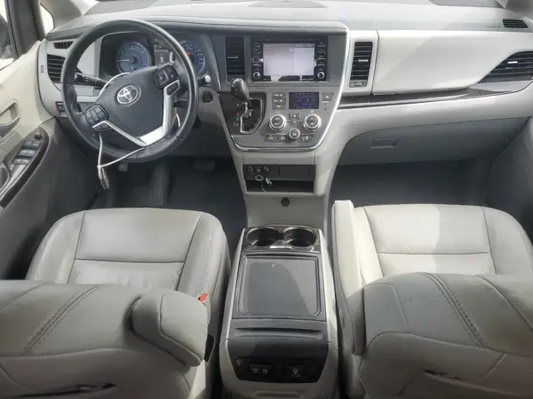 5TDYZ3DC1KS981793 2019 TOYOTA SIENNA - Image 8