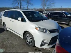 5TDYZ3DC1KS982104 2019 TOYOTA SIENNA