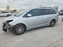 5TDYZ3DC1KS986377 2019 TOYOTA SIENNA
