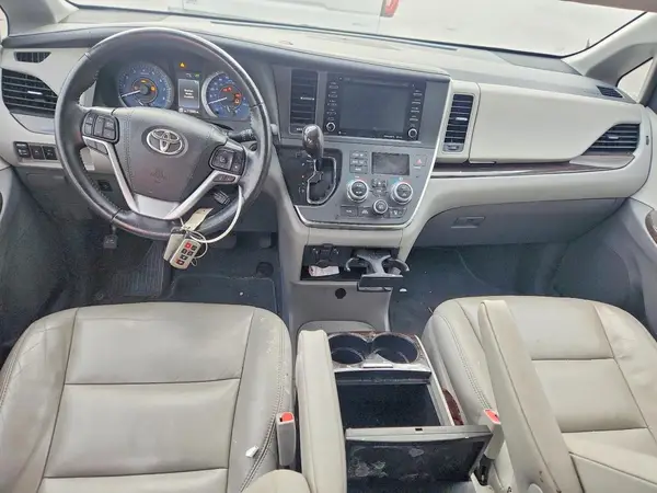5TDYZ3DC1KS986377 2019 TOYOTA SIENNA - Image 8