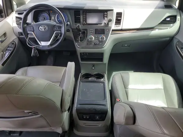 5TDYZ3DC1KS989490 2019 TOYOTA SIENNA - Image 8
