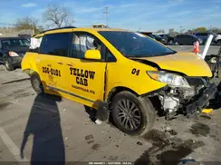 5TDYZ3DC1KS995273 2019 TOYOTA SIENNA