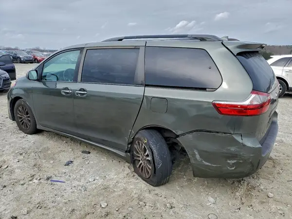5TDYZ3DC1LS023335 2020 TOYOTA SIENNA - Image 2