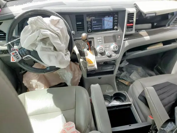 5TDYZ3DC1LS057677 2020 TOYOTA SIENNA - Image 8