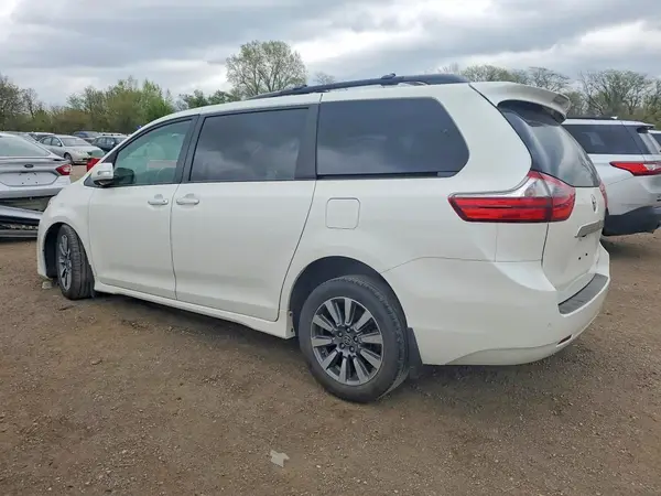 5TDYZ3DC1LS058098 2020 TOYOTA SIENNA - Image 2