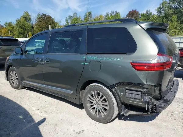 5TDYZ3DC1LS080957 2020 TOYOTA SIENNA - Image 2