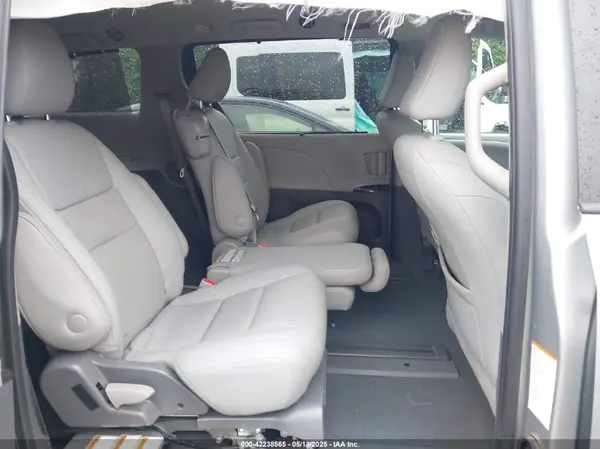5TDYZ3DC1LS081624 2020 TOYOTA SIENNA - Image 8