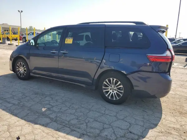 5TDYZ3DC1LS083051 2020 TOYOTA SIENNA - Image 2