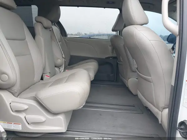 5TDYZ3DC1LS083311 2020 TOYOTA SIENNA - Image 8