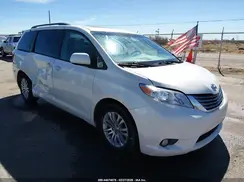 5TDYZ3DC2HS775990 2017 TOYOTA SIENNA
