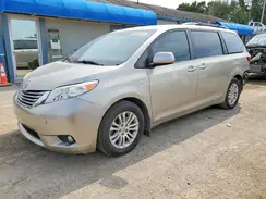 5TDYZ3DC2HS790098 2017 TOYOTA SIENNA