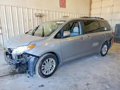 5TDYZ3DC2HS802136 2017 TOYOTA SIENNA