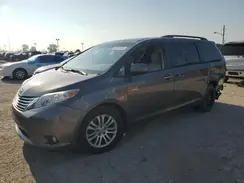 5TDYZ3DC2HS838098 2017 TOYOTA SIENNA