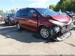 5TDYZ3DC2HS839347 2017 TOYOTA SIENNA