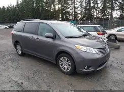 5TDYZ3DC2HS848288 2017 TOYOTA SIENNA